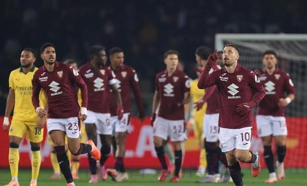 致敬！27岁美国队长带病拯救米兰：替补双响+绝杀 2天前高烧39度